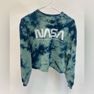 Mighty Fine - blue/green NASA cropped pullover